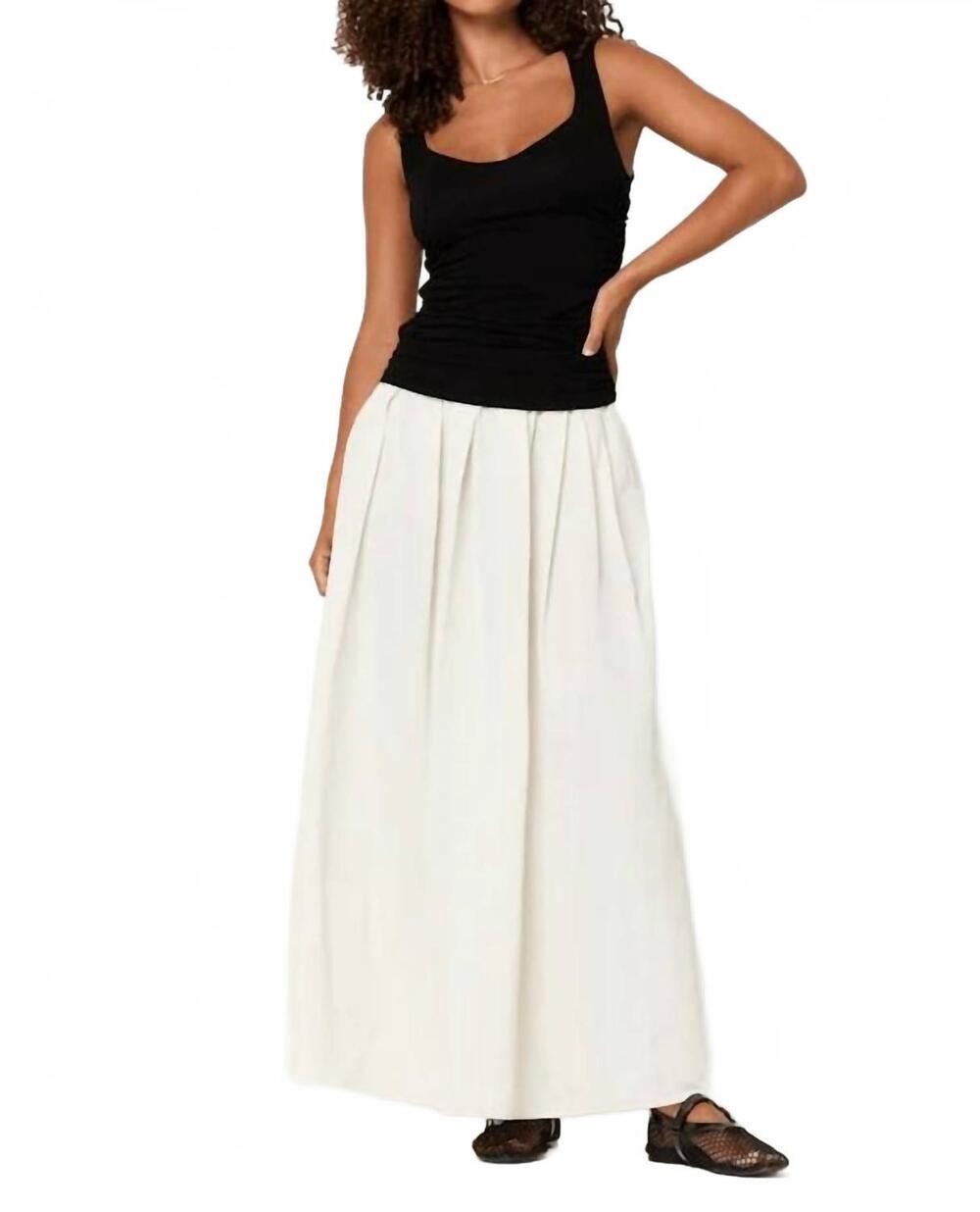 NEW PROJECT SOCIAL T yulia sweetheart neck seamless tank in black